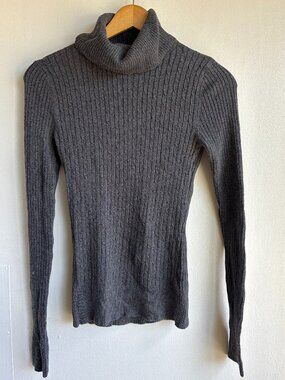 Forever Twenty One Gray Ribbed Turtleneck Sweater Size Small